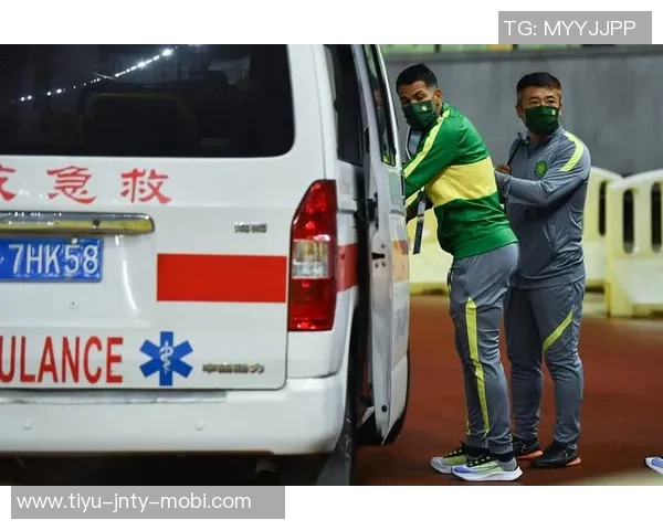 阿夫迪亚下背部冰敷表示伤情不重只要能走路就会参加比赛